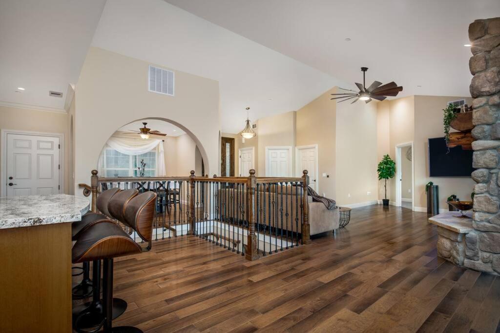 New Luxury Lake House In Pine Mountain Lake Close To Yosemite! Perfect For All Seasons! Great For Retreats, Getaways, Celebrations, And More! Гроувланд Екстериор снимка