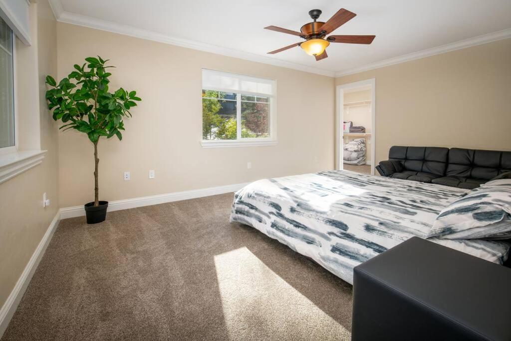 New Luxury Lake House In Pine Mountain Lake Close To Yosemite! Perfect For All Seasons! Great For Retreats, Getaways, Celebrations, And More! Гроувланд Екстериор снимка