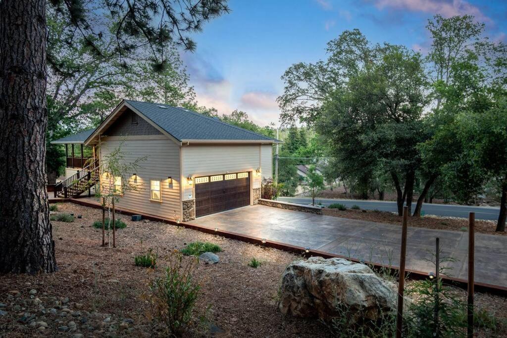 New Luxury Lake House In Pine Mountain Lake Close To Yosemite! Perfect For All Seasons! Great For Retreats, Getaways, Celebrations, And More! Гроувланд Екстериор снимка